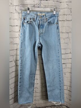 Levis Women's Wedgie Straight Leg Button Fly Jeans Size 24